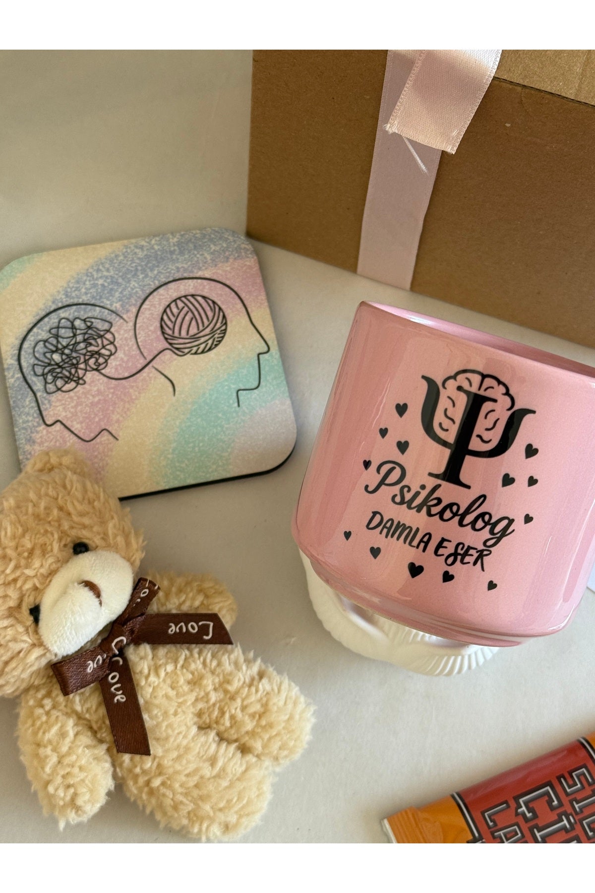 İsme Özel Psikolog Hediye Seti – Pembe Kupa, Ayıcık & Sıcak Çikolata 💖🧠