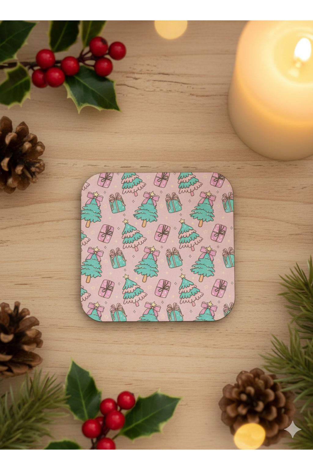 Pembe Çam Ağaçlı Yılbaşı Bardak Altlığı – Hediyelik Noel Desenli