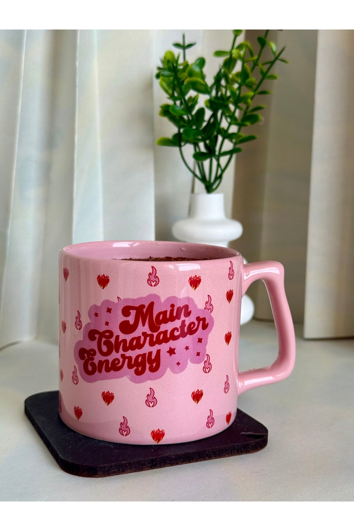 Main Character Energy Pembe Kupa – Kalpli Estetik Hediye 💖✨