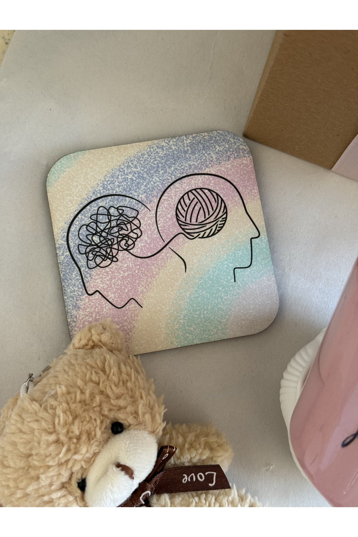 Psikologlara Özel Hediye Seti – Pembe Kupa, Ayıcık & Sıcak Çikolata 💖🧠