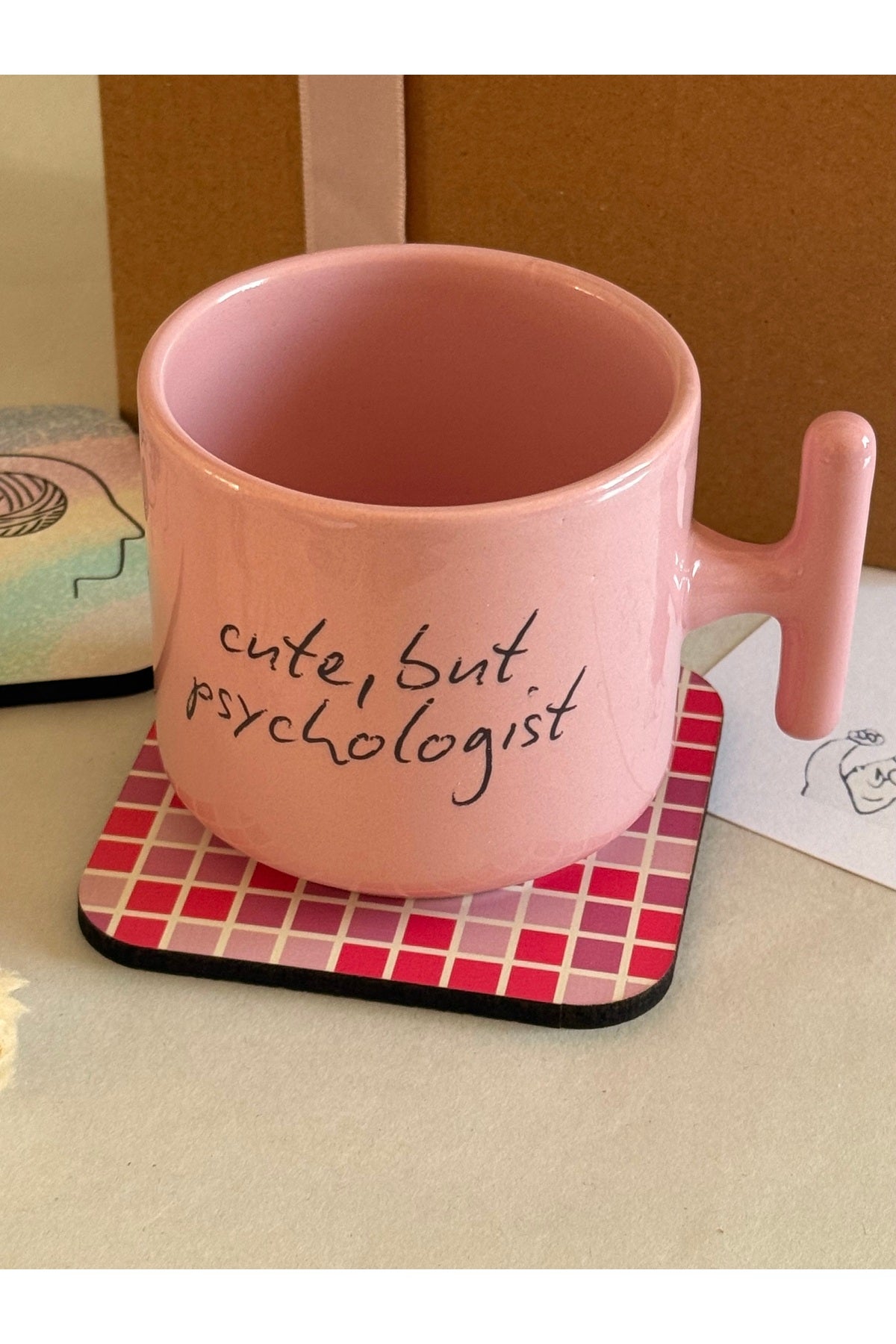 Cute But Psychologist Pembe Kupa – Psikologlara Tatlı & Şık Hediye 🧠💖